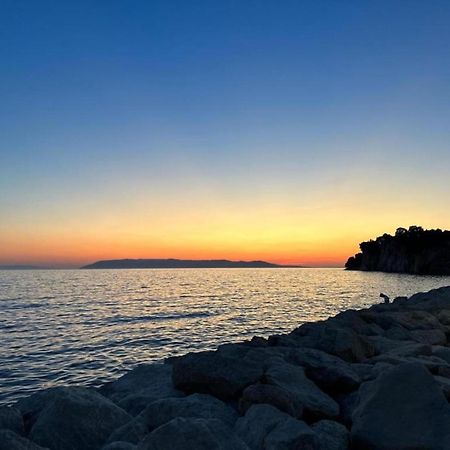 Luxurious Holiday Home In Makarska With Jacuzzi Exterior foto