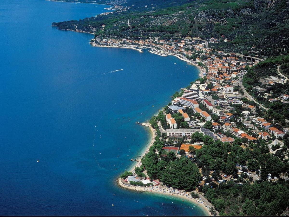 Luxurious Holiday Home In Makarska With Jacuzzi Exterior foto