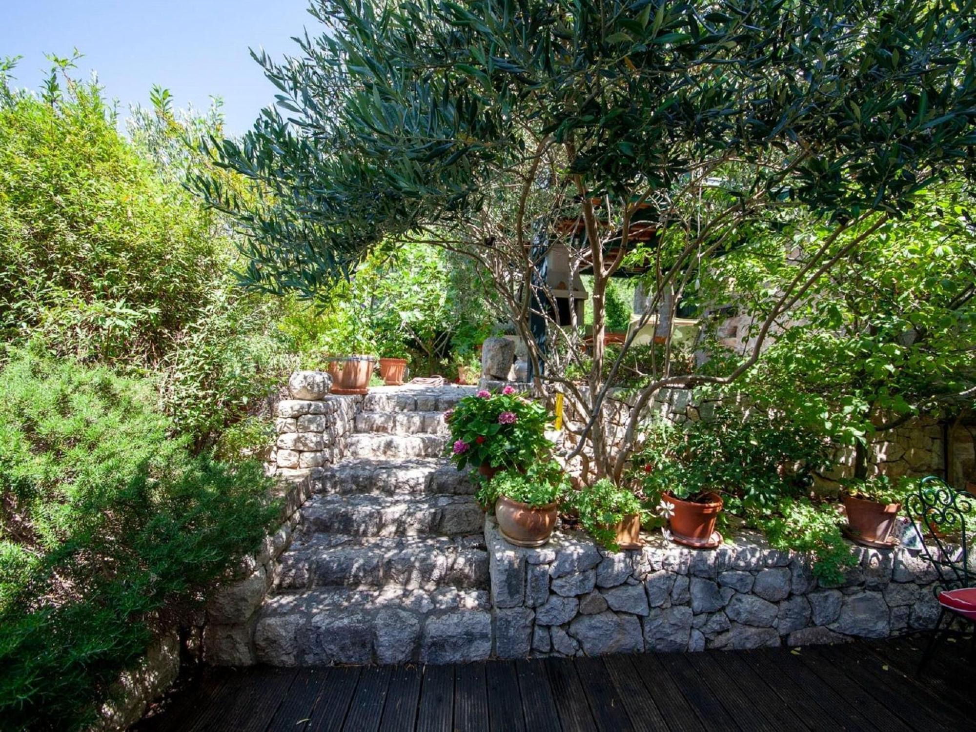 Luxurious Holiday Home In Makarska With Jacuzzi Exterior foto