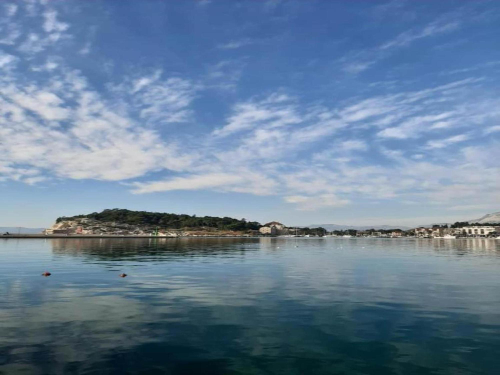 Luxurious Holiday Home In Makarska With Jacuzzi Exterior foto